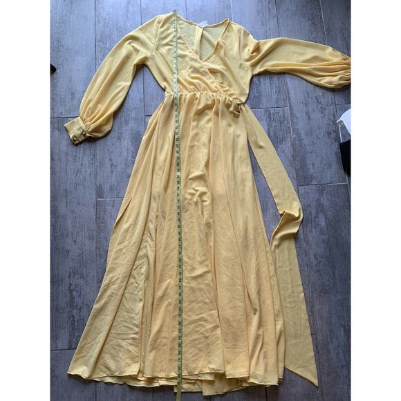 Los Angeles Boutique V Neck Long Sleeve Chiffon Soft Yellow Maxi Dress Belted M - Picture 10 of 12